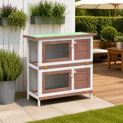 Compact Rabbit Hutch with Essential Features