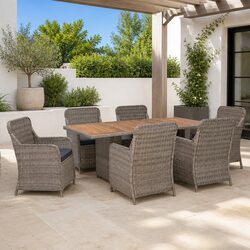 7 Piece Outdoor Dining Set for Easy Living