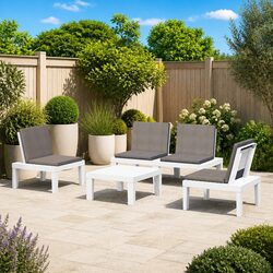Compact and Durable 4-Piece Lounge Set
