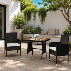 Your New Favorite Outdoor Dining Set in Black