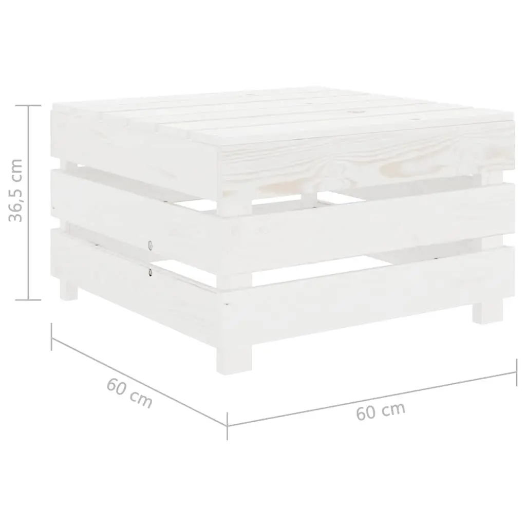 Outdoor Pallet Table in White Wood—Simple and Strong