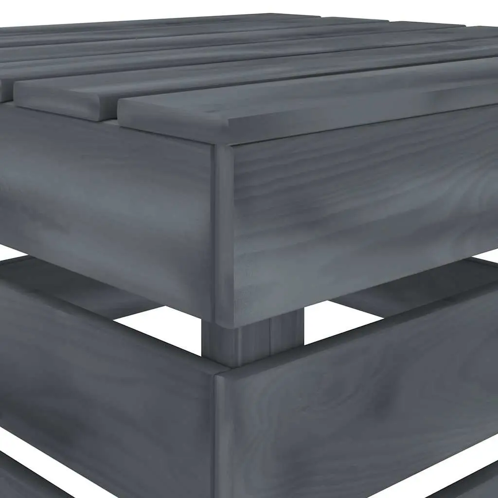 Grey Pallet Table for Outdoor Use