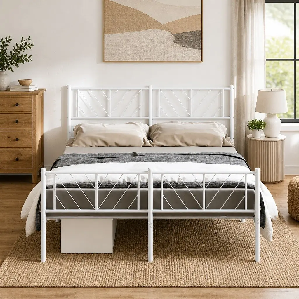 Metal Bed Frame White 150x200 cm Sturdy Construction with Headboard and Footboard