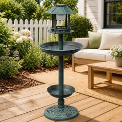 Green Bird Bath and Feeder: Simple Yet Elegant