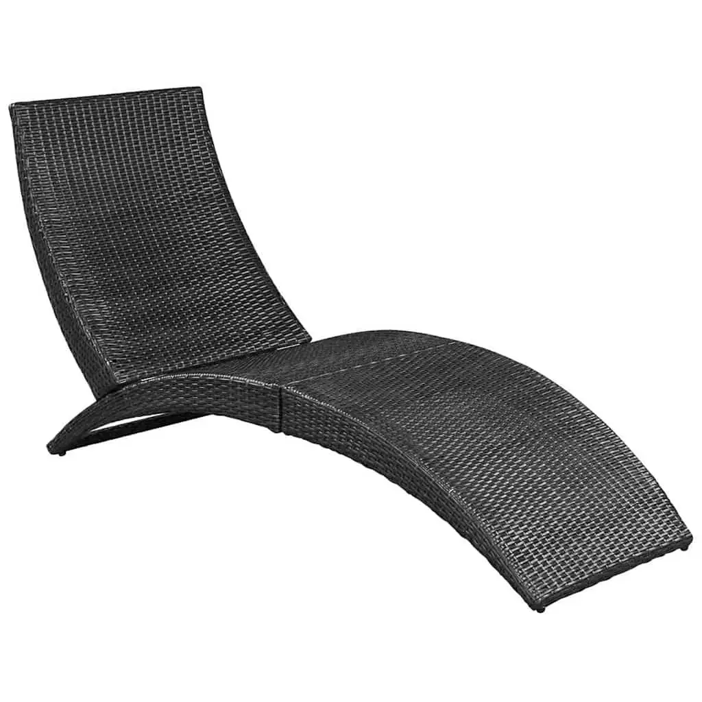 Folding Rattan Lounger with Cream Cushion