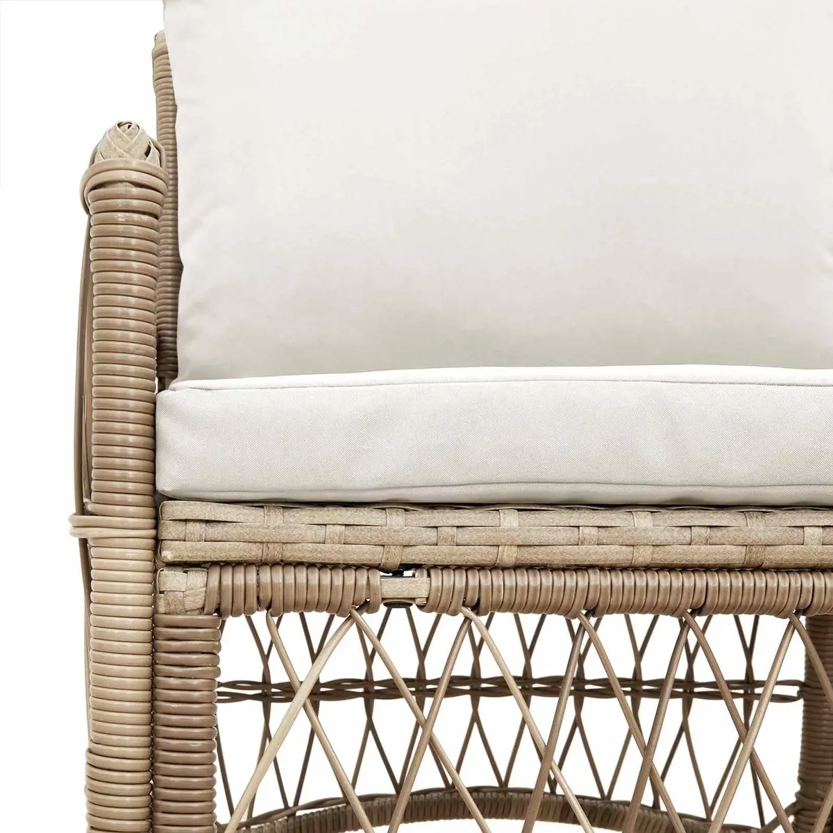 Outdoor Garden Chair Beige Poly Rattan Ergonomic Backrest and Armrests