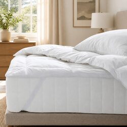 Concise King Mattress Topper with Luxurious Filling
