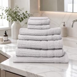 Compact 8 Piece Towel Set Made of Egyptian Cotton
