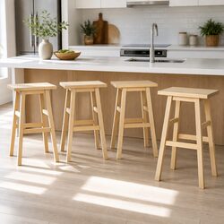 Set of 4 Bar Stools with Solid Beech Wood and Saddle Seat
