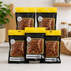 Chicken Meat Balls for Dogs: Soft and Chewy Treats 180g x 5 Pack