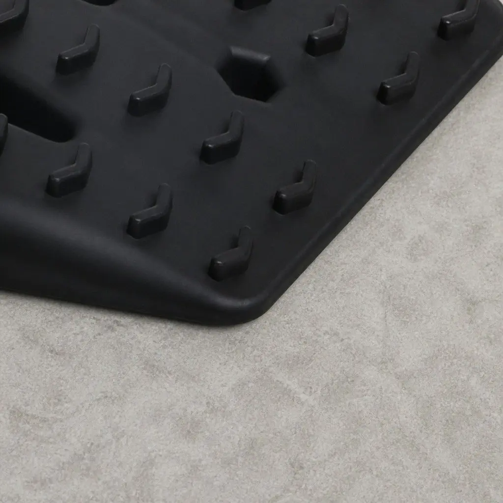 4WD Recovery Tracks Black 95cm Industrial Grade Reinforced Nylon Traction Boards for Mud Sand Snow