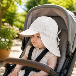 Compact Baby Reversible Legionnaire Hat Willow Blanc