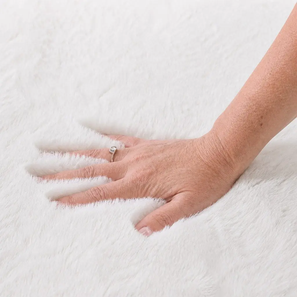 Rug White 80x200cm Cloud Soft Faux Fur Plush Surface Anti-slip Base