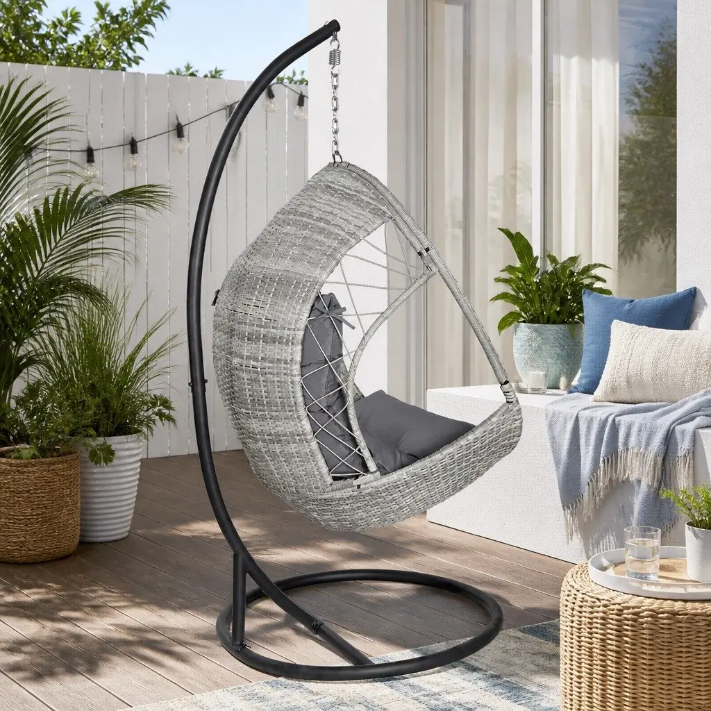 Hanging Egg Pod Chair