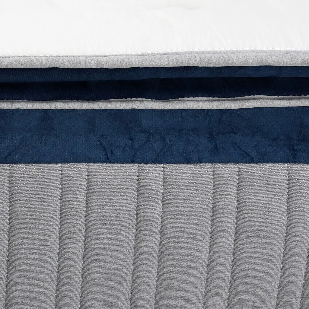Queen Spring Mattress Pillow Top 32CM Pocket Coil Sleep Support Bed Comfort
