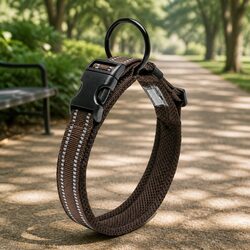 Reflective Dog Collar with Strong Build and Safety Features