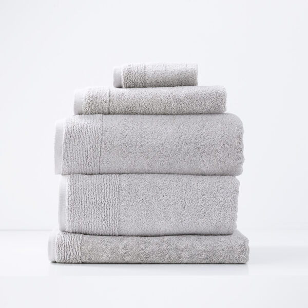 Fanno-Aireys 650 GSM Zero Twist 5 Piece Vapour Bath Towel by Renee Taylor