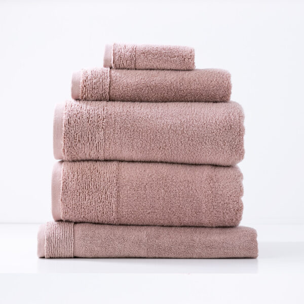 Fanno-Aireys 650 GSM Zero Twist 5 Piece Bath Towel by Renee Taylor