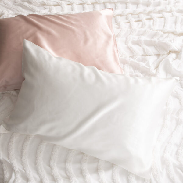 Fanno-100% Mulberry Silk White Standard Pillowcase by Renee Taylor