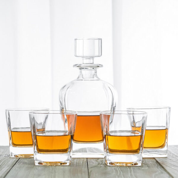 Fanno-Whiskey Decanter and Glasses Set Elegant Oval Design for Whiskey Enthusiasts