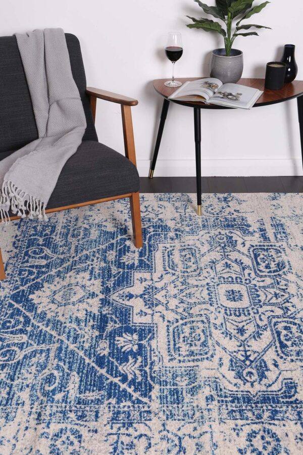 Fanno-Transitional Delicate Collection Ivory Navy Area Rug 200x290 Modern Vintage Design