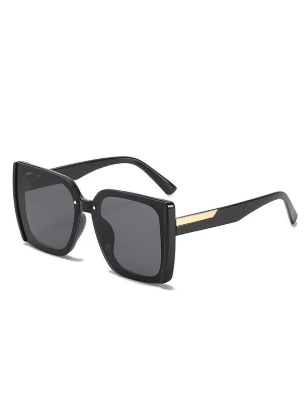 Fanno-Fashion Sunglasses for Women UV400 Scratch Resistant Chic  Accessory Black