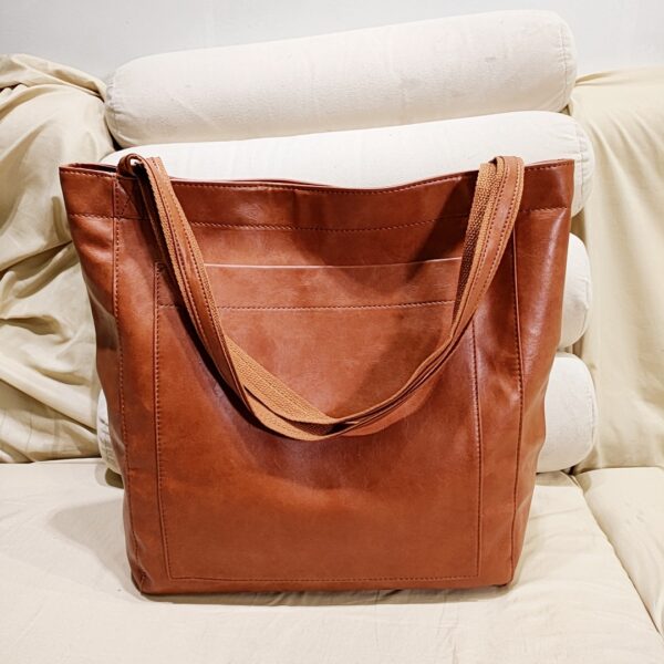 Fanno-Vintage PU Leather Tote Bag - Stylish and Spacious Everyday Shoulder Bag  (darker brown)