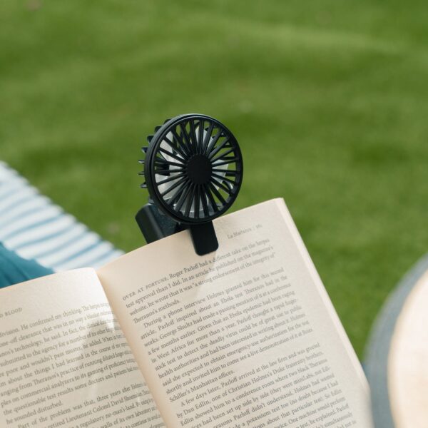 Fanno-Portable Clip-on Fan Keep Cool battery operated ultra-quiet size color